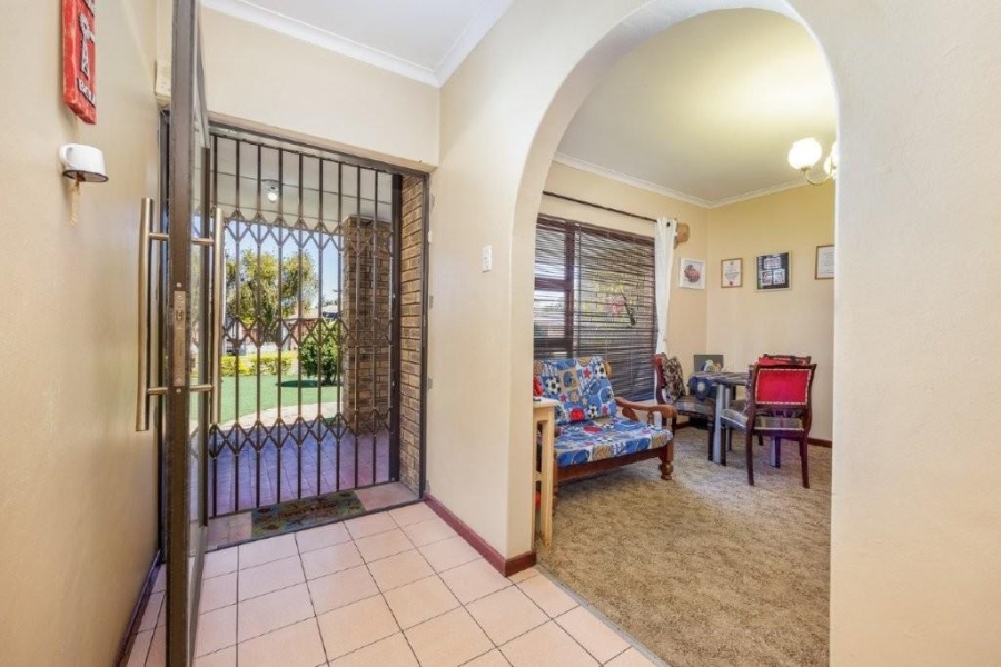 4 Bedroom Property for Sale in Soneike Western Cape